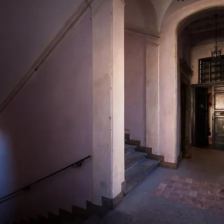 Apartment In Rome-trastevere - Amorhome Rome