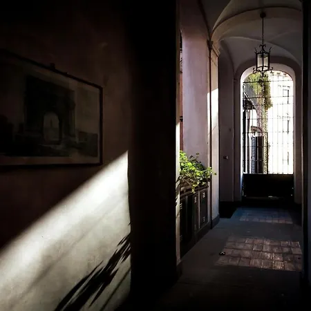 Apartment In Rome-trastevere - Amorhome *